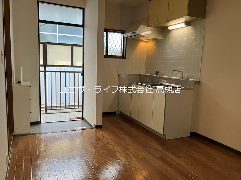 大阪府高槻市清福寺町 リビング