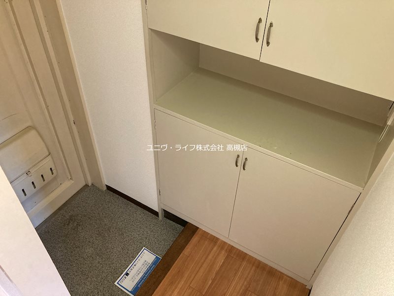第2高槻ハイム 玄関