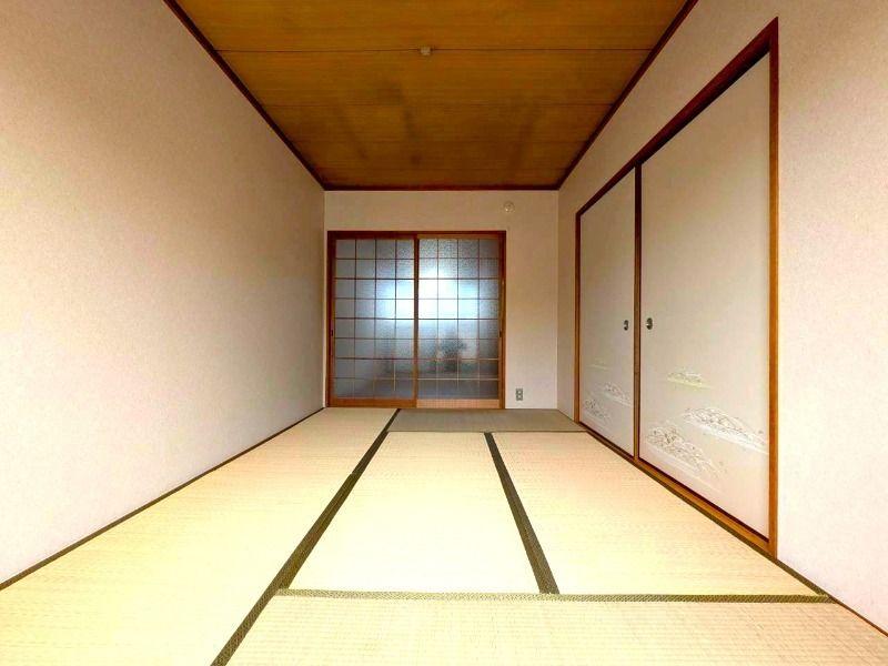 レジデンス西田Ａ棟 ベッドルーム