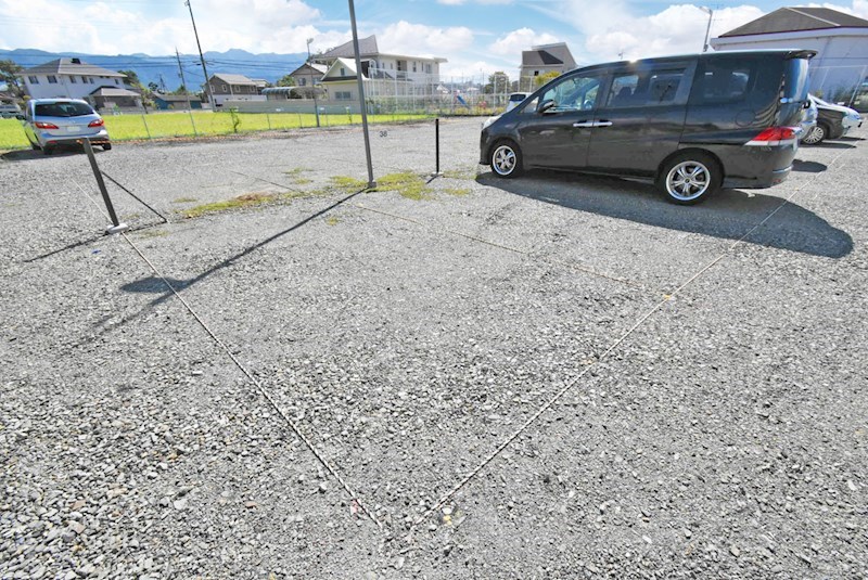 ビレッジハウス玉穂　2号棟  駐車場