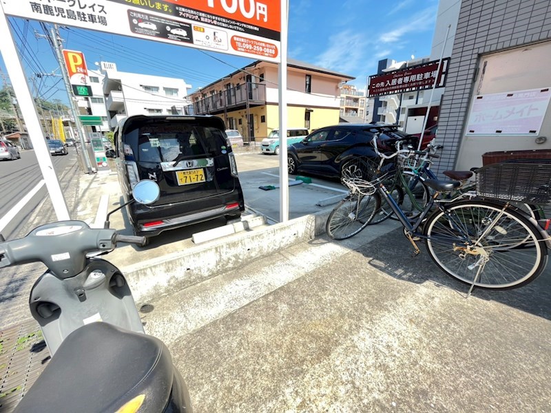 サンステーション山下 駐車場