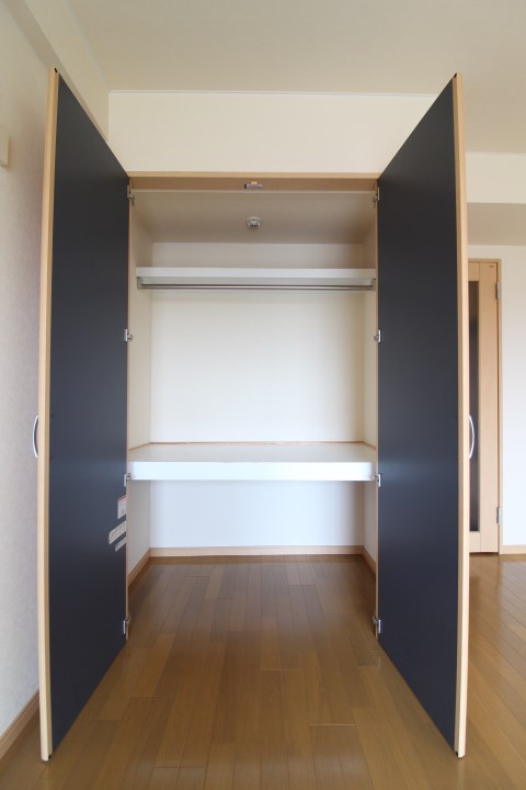エスペランス中郡 収納