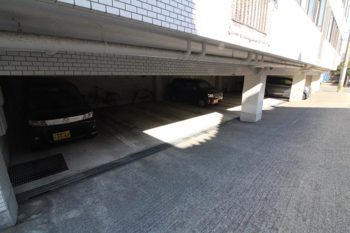 太陽ハイツ 駐車場