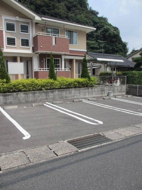 鹿児島県鹿児島市原良４丁目7-27 駐車場