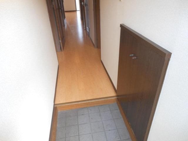 グランドゥールMARI 玄関