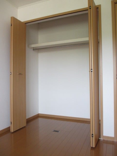 クィーンＤ 収納