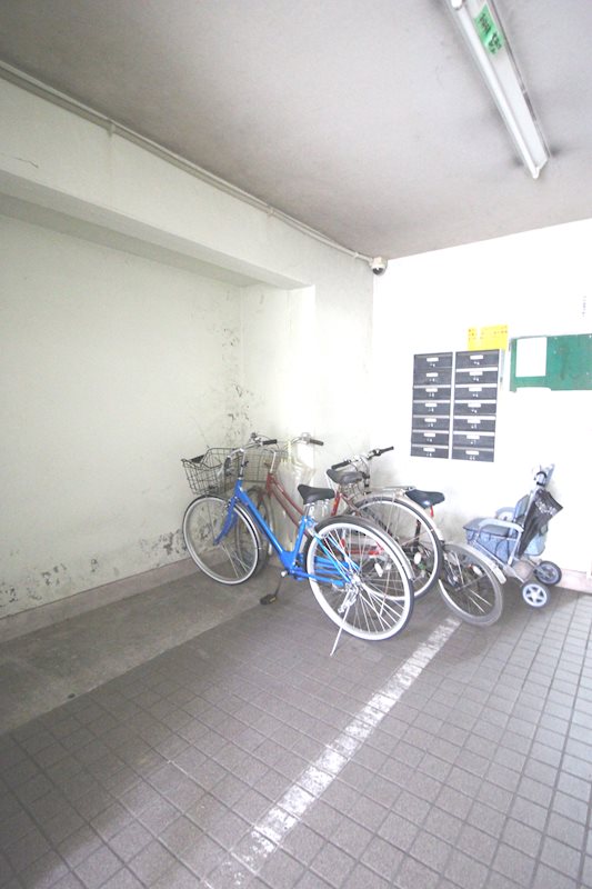 鹿児島県鹿児島市下荒田１丁目28-8 駐車場
