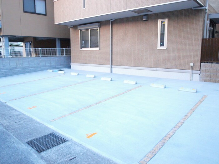 鹿児島県鹿児島市下荒田４丁目40-13 駐車場