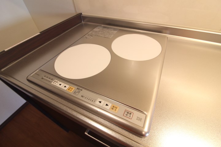 セーラス城山町 駐車場