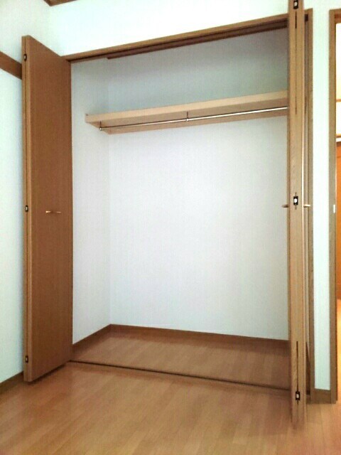鹿児島県日置市伊集院町徳重593-11 収納