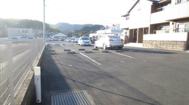 鹿児島県鹿児島市中山町2334-1 駐車場