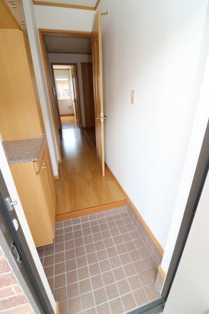 鹿児島県日置市東市来町長里27-3 玄関