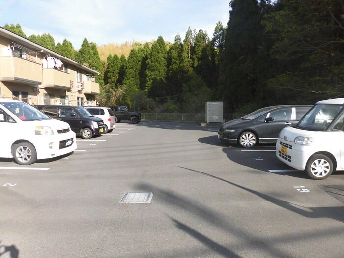 鹿児島県日置市伊集院町下谷口1054-1 駐車場