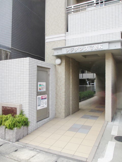 鹿児島県鹿児島市新屋敷町18-10 エントランス
