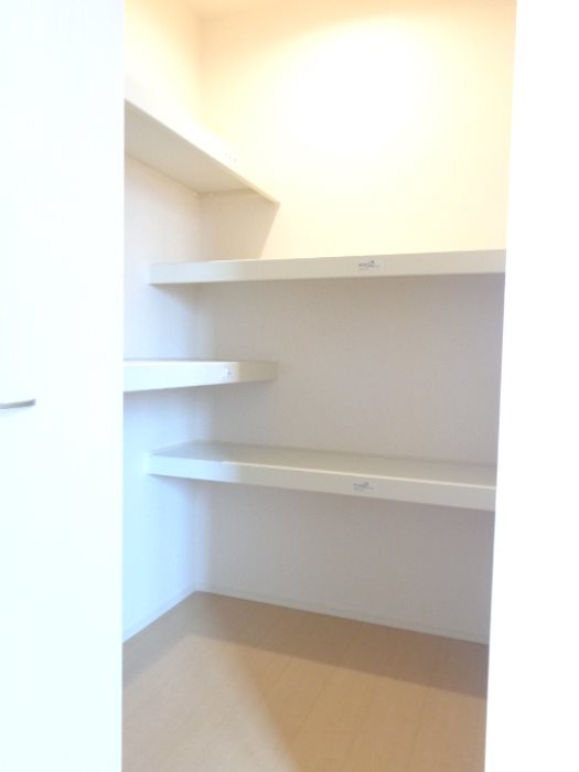 鹿児島県鹿児島市吉野３丁目10-18 収納