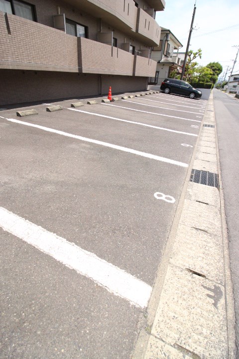 鹿児島県鹿児島市坂之上７丁目37-54 駐車場