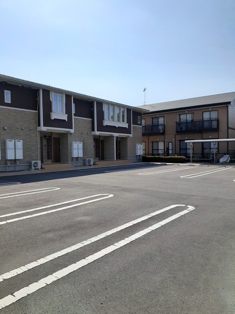鹿児島県日置市伊集院町郡１丁目17 駐車場