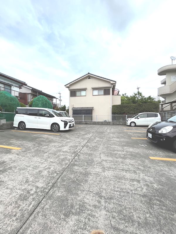 鹿児島県鹿児島市西陵１丁目30-12 駐車場