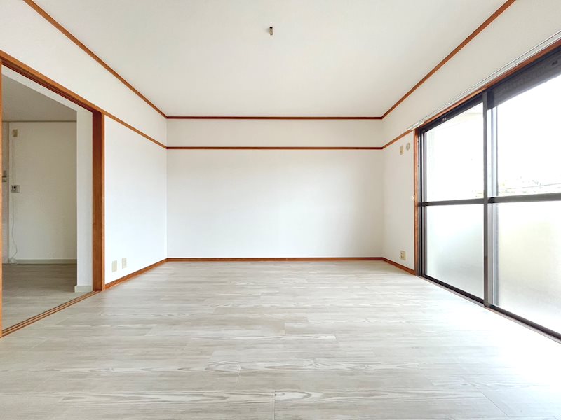 鹿児島県鹿児島市西陵１丁目30-12 リビング