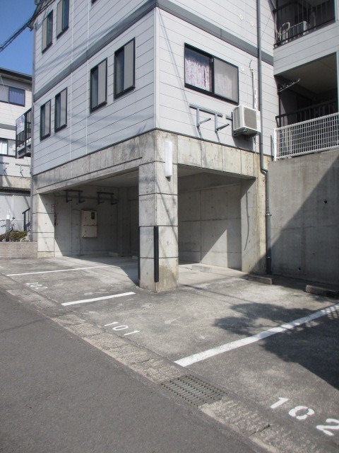 鹿児島県鹿児島市伊敷台２丁目21-5 駐車場