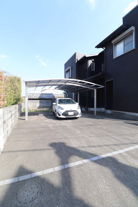 吉田邸 駐車場
