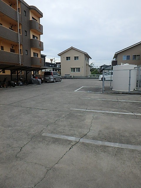 鹿児島県霧島市隼人町住吉 駐車場