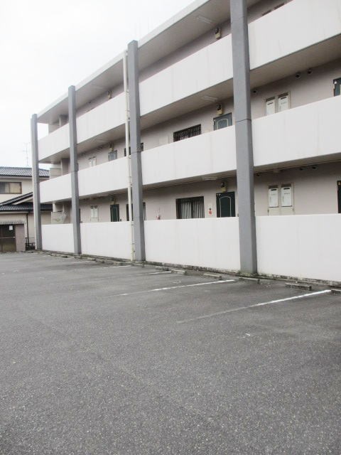 鹿児島県鹿児島市坂之上６丁目25-26 駐車場