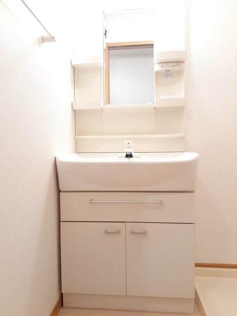 鹿児島県鹿児島市魚見町158-6 洗面所