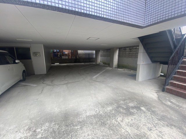 鹿児島県鹿児島市東谷山１丁目14-7 駐車場