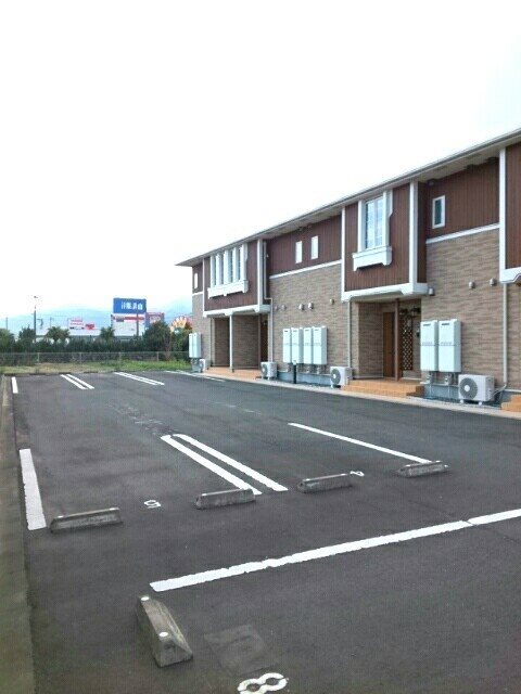 鹿児島県指宿市東方10772-1 駐車場