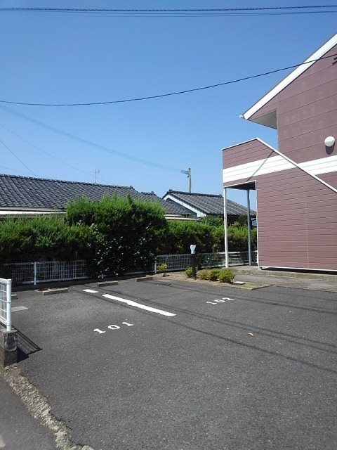 鹿児島県指宿市十二町57-2 駐車場