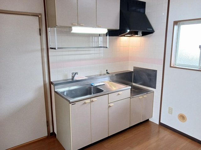鹿児島県指宿市十二町57-2 キッチン