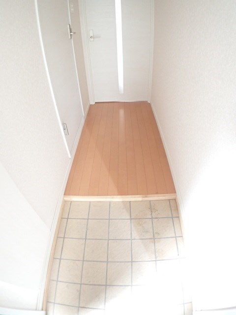 鹿児島県鹿児島市東谷山２丁目20-5 玄関