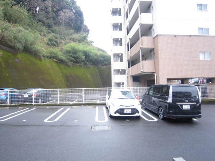 鹿児島県鹿児島市中山１丁目1-2 駐車場