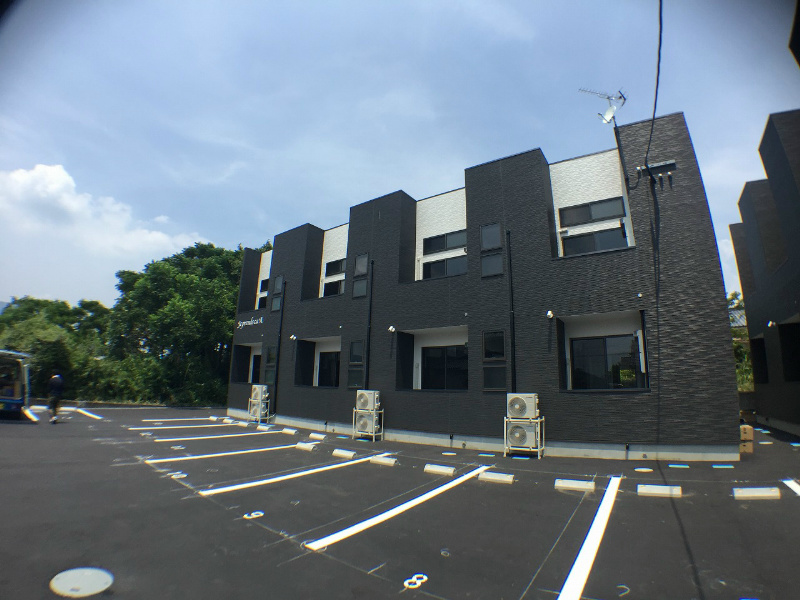 鹿児島県姶良市西餅田3138-16 駐車場