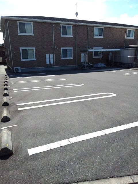 鹿児島県鹿児島市坂之上５丁目13-2 駐車場