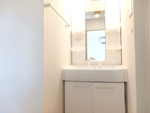 鹿児島県鹿児島市中山町5028-14 洗面所