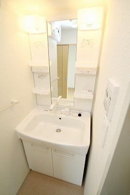 鹿児島県鹿児島市中山２丁目13-41 洗面所