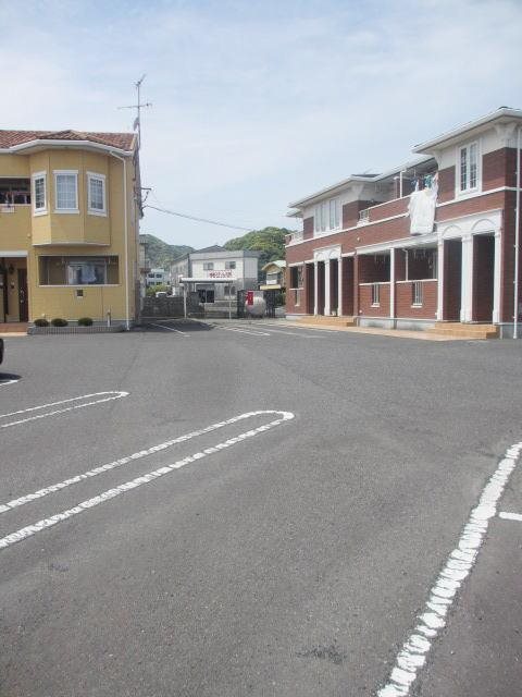 鹿児島県鹿児島市中山町1365-1 駐車場