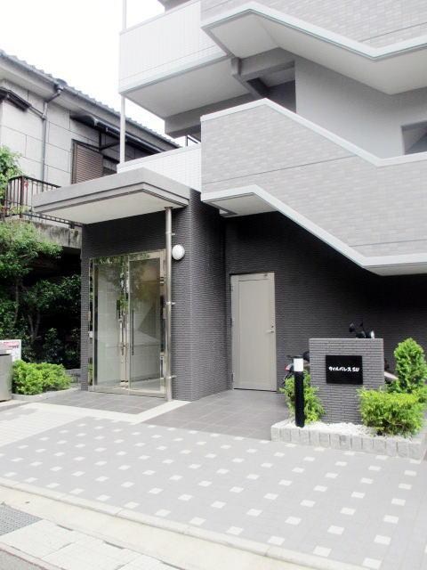 鹿児島県鹿児島市郡元１丁目10-24 エントランス