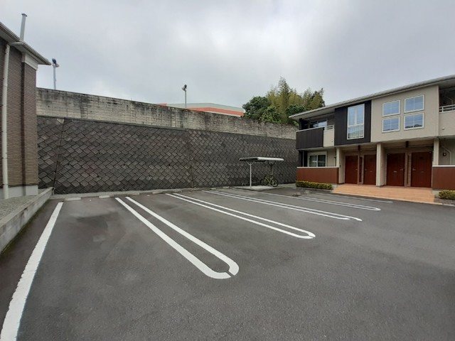 鹿児島県鹿児島市中山町6072-12 駐車場