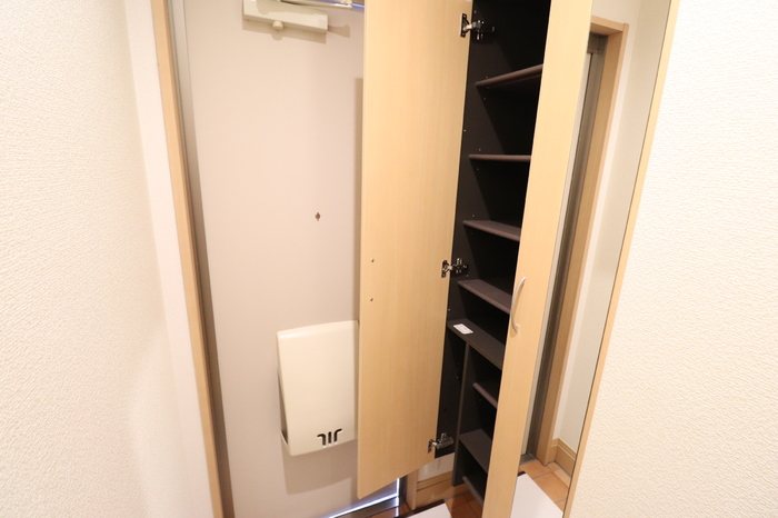 鹿児島県鹿児島市中山町22-1 玄関