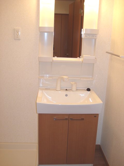 鹿児島県鹿児島市喜入中名町2800-1 洗面所