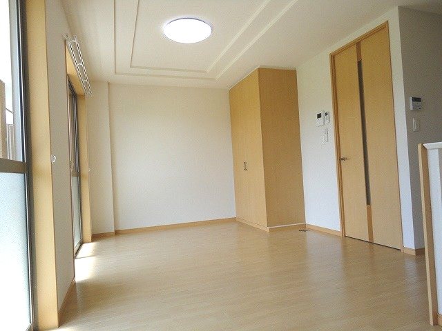 鹿児島県鹿児島市中山町4927 リビング