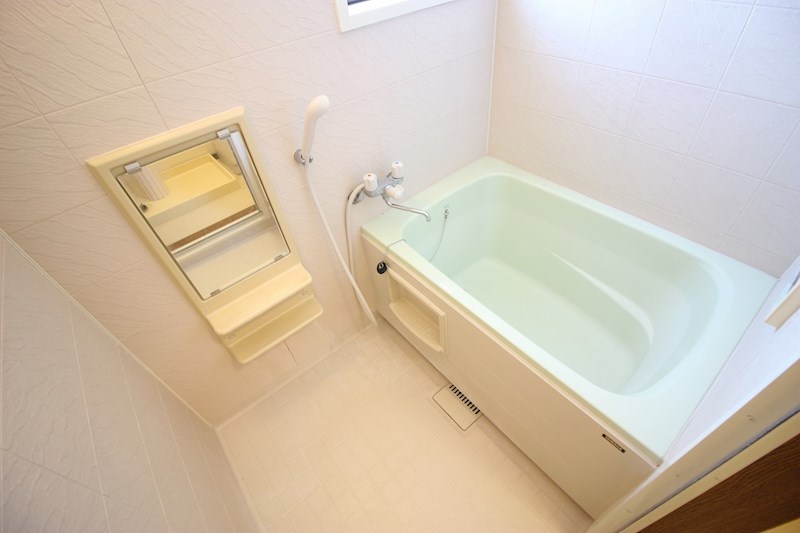 メゾンクオーレ 風呂画像