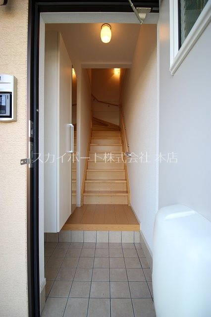 ラヴィアンローズ北斗 玄関