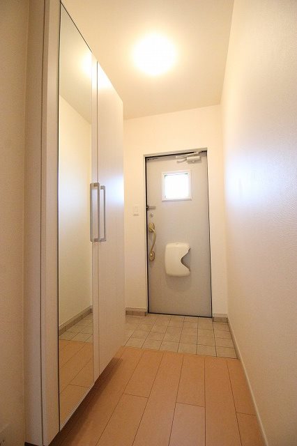 ヒルグランデ 玄関