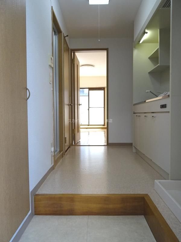 スターターハウス 玄関