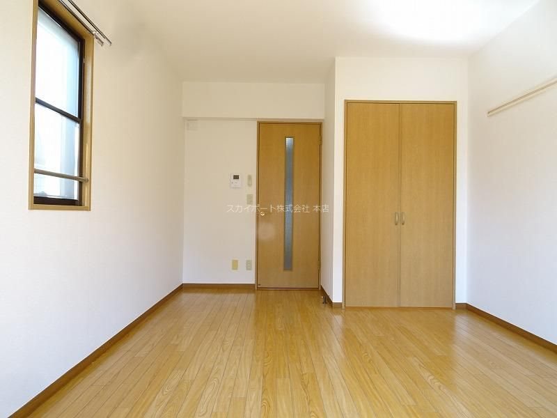 スターターハウス リビング