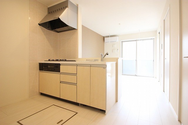 シーダー初生 キッチン